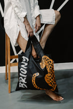 Lade das Bild in den Galerie-Viewer, Solo Leopard Shopping Bag
